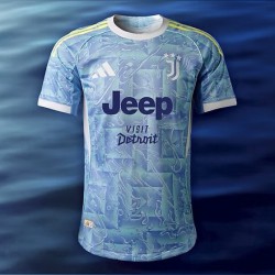 Juventus Auswärtstrikot Spieler-Version 2025-26