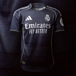Real Madrid Auswärtstrikot Spieler-Version 2025-26